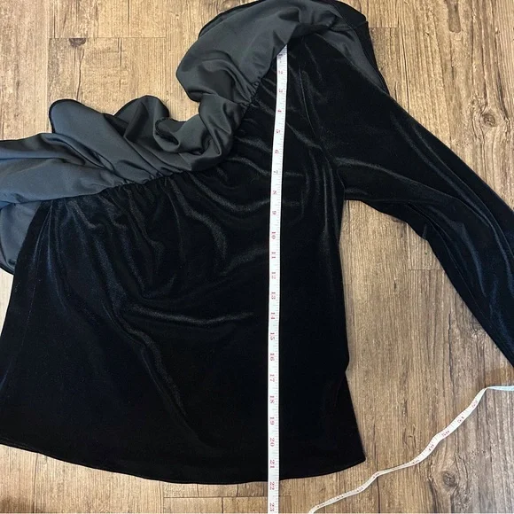 Misa Los Angeles NWT Mielle Black Velvet Ruffle One Shoulder Top - Picture 9 of 12
